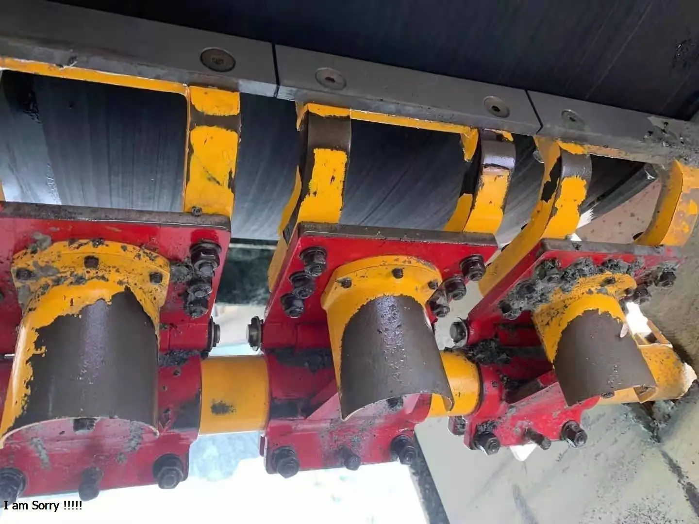 Mitigating Conveyor Carryback Risks: Engineering Analysis of Hard Alloy Belt Scraper Performance in Heavy-Duty Industrial Environments